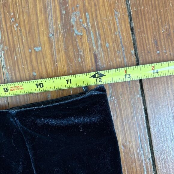 Gap Elastic waist Zip side Black Velvet Skirt Size xs skater - Picture 4 of 5